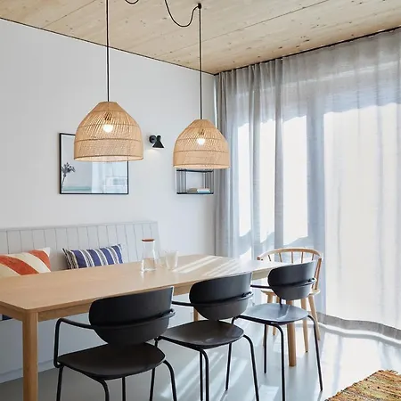 De Ole School In - Grosszugige Ferienwohnung Nr 28 Im Modernen Scandi-stil An Der Ostsee