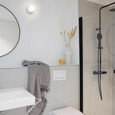 De Ole School In - Grosszugige Ferienwohnung Nr 28 Im Modernen Scandi-stil An Der Ostsee